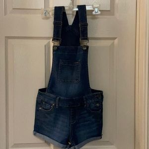 Overall blue Jean shorts